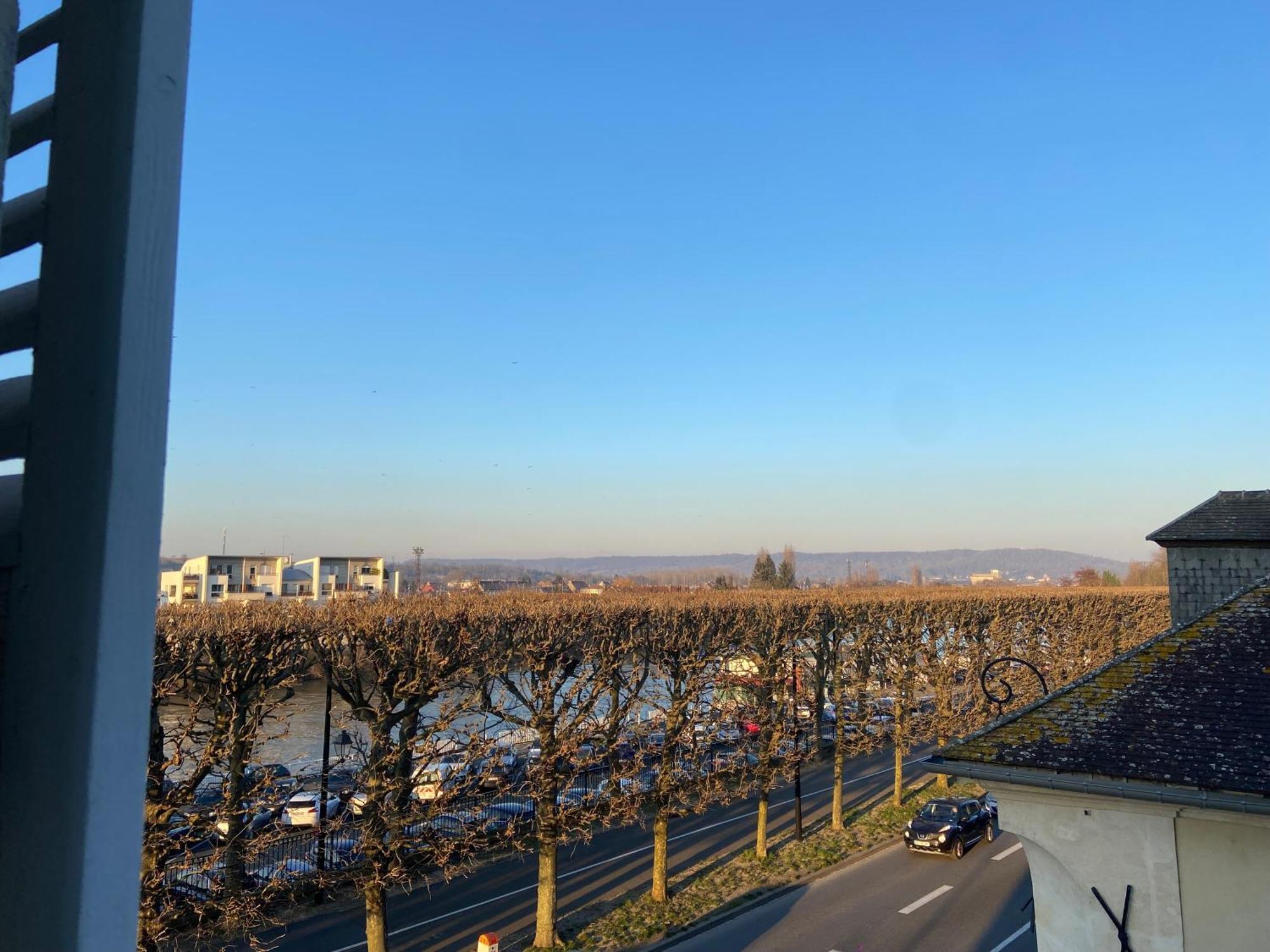 Charmant Appartement Dans Le Centre Ville, A 2 Minutes Du Palais Compiègne Exteriér fotografie